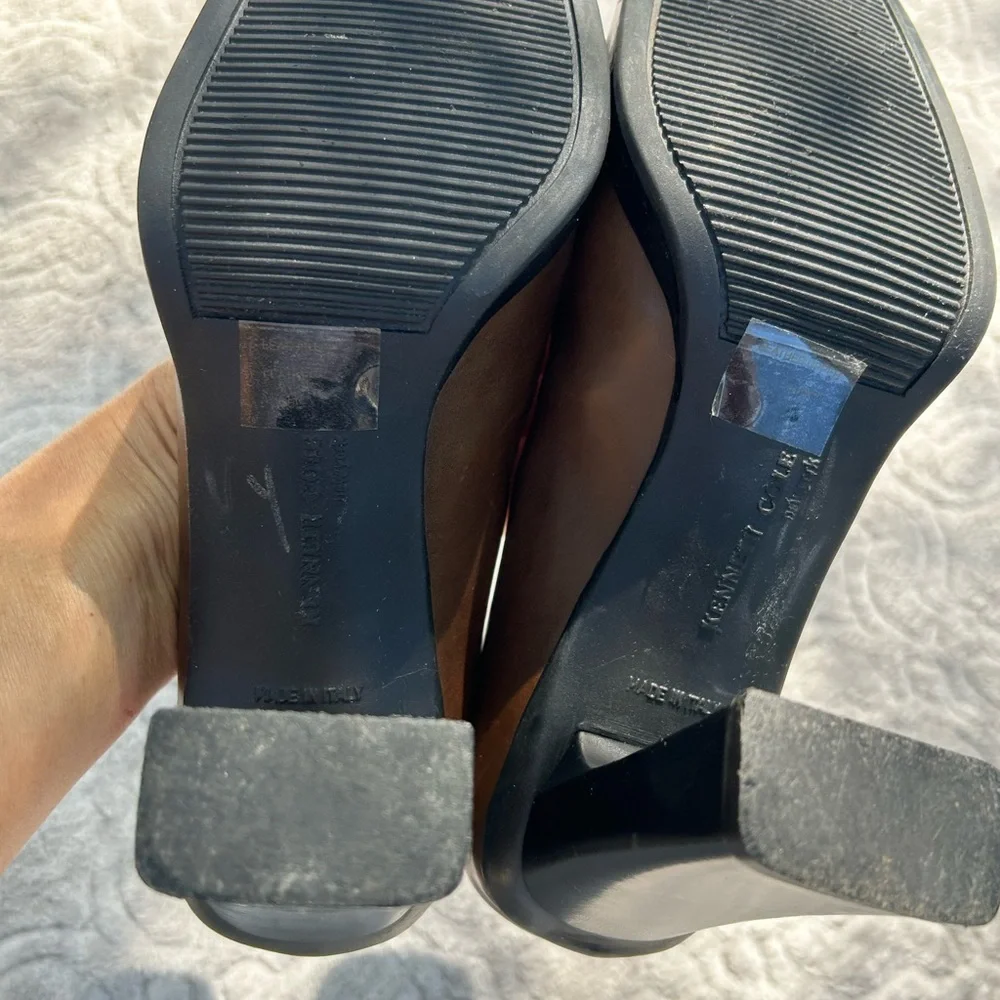 Kenneth Cole New York great shape